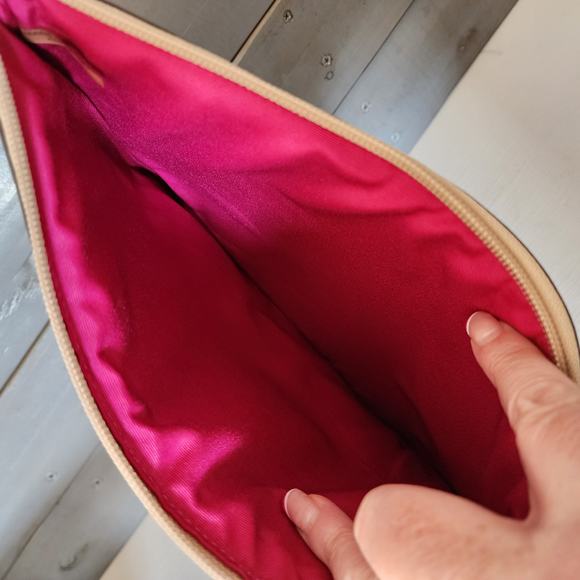 Coach Signature iPad Tablet Sleeve New with Tags Pink Inside - Picture 4 of 6